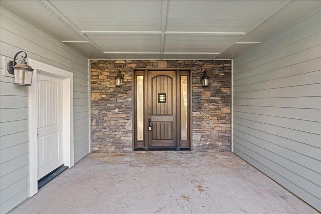 12924 Austin Forest Cir, Auburn, CA 95602