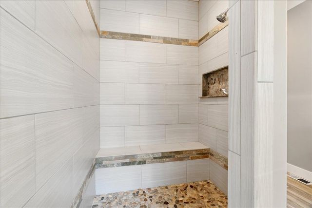 12924 Austin Forest Cir, Auburn, CA 95602