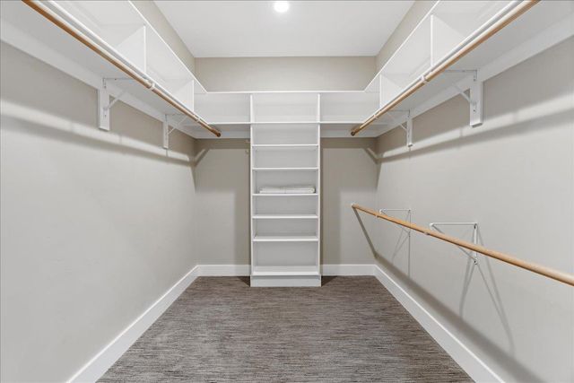 12924 Austin Forest Cir, Auburn, CA 95602