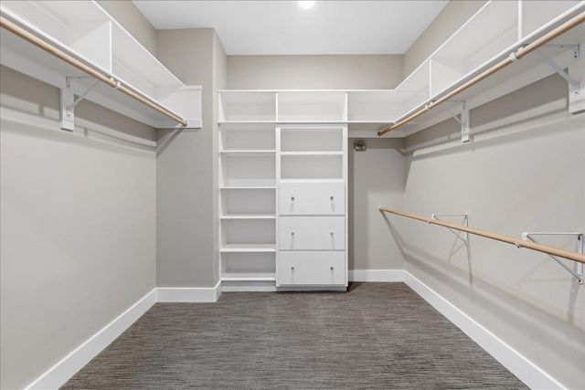 12924 Austin Forest Cir, Auburn, CA 95602