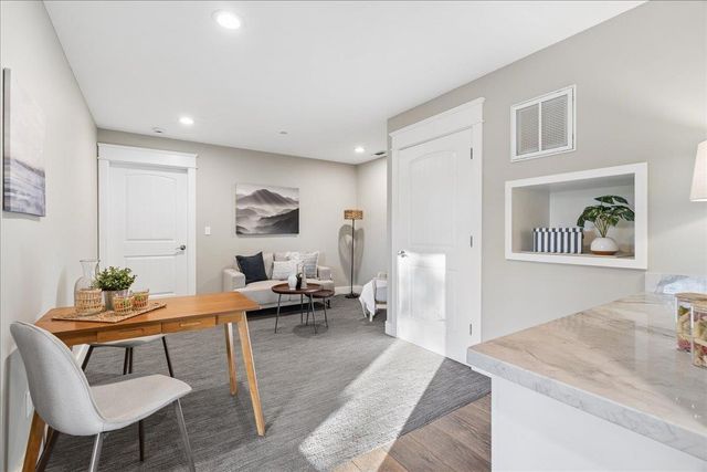12924 Austin Forest Cir, Auburn, CA 95602