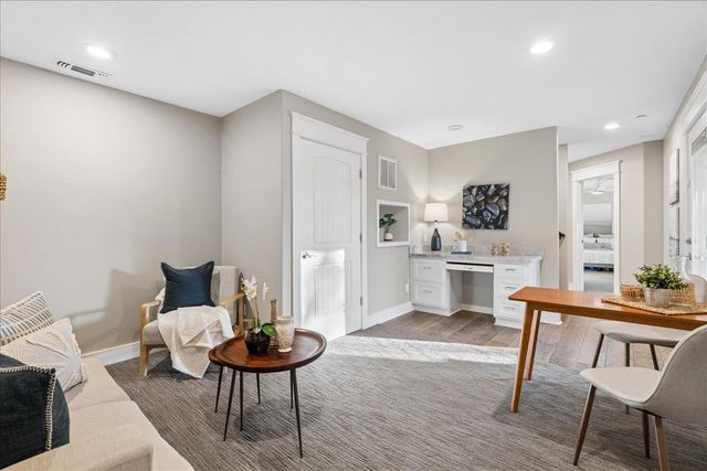 12924 Austin Forest Cir, Auburn, CA 95602