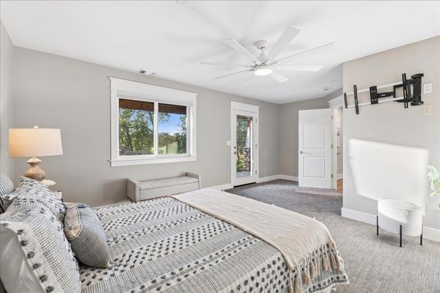 12924 Austin Forest Cir, Auburn, CA 95602