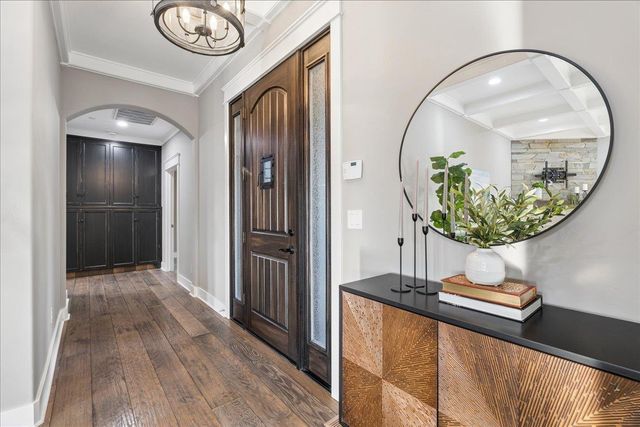 12924 Austin Forest Cir, Auburn, CA 95602
