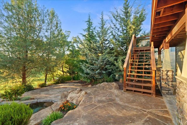 12924 Austin Forest Cir, Auburn, CA 95602
