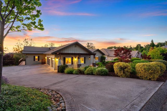 12924 Austin Forest Cir, Auburn, CA 95602
