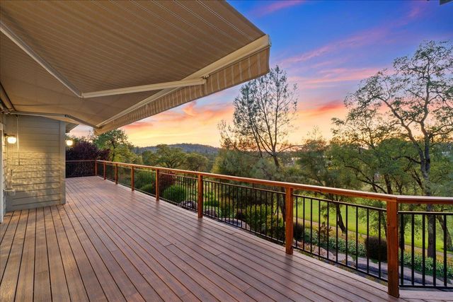 12924 Austin Forest Cir, Auburn, CA 95602