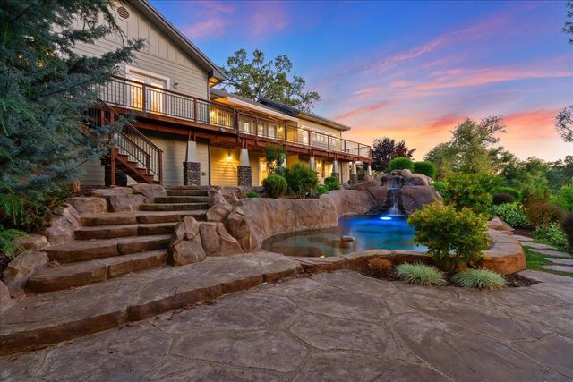 12924 Austin Forest Cir, Auburn, CA 95602