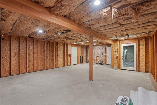 12924 Austin Forest Cir, Auburn, CA 95602