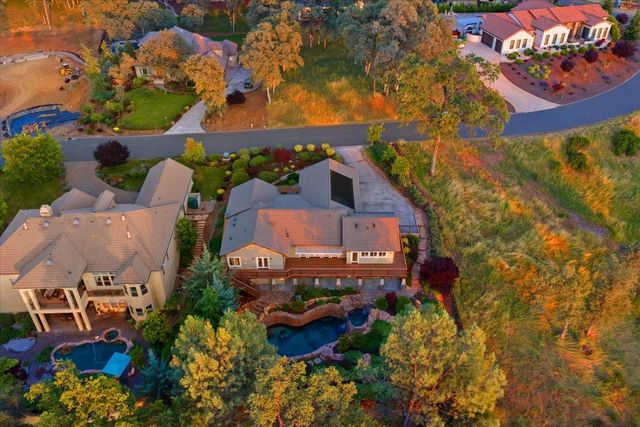 12924 Austin Forest Cir, Auburn, CA 95602