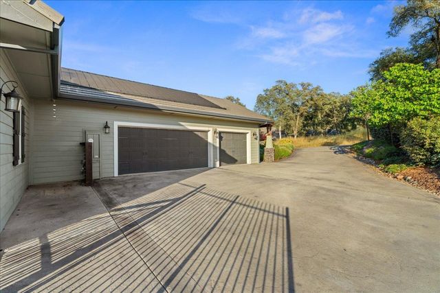 12924 Austin Forest Cir, Auburn, CA 95602