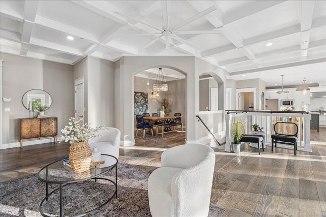 12924 Austin Forest Cir, Auburn, CA 95602
