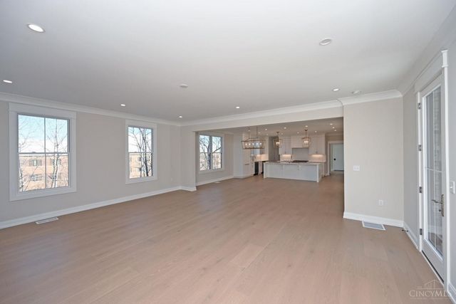 1080 Tuscany Place, Cincinnati, OH 45226