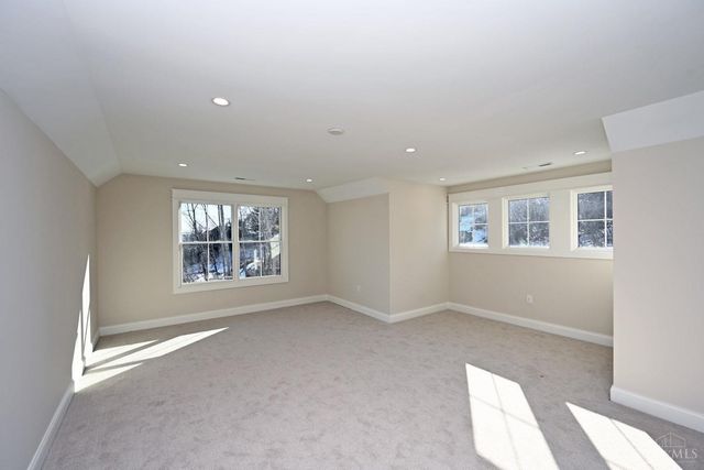1080 Tuscany Place, Cincinnati, OH 45226