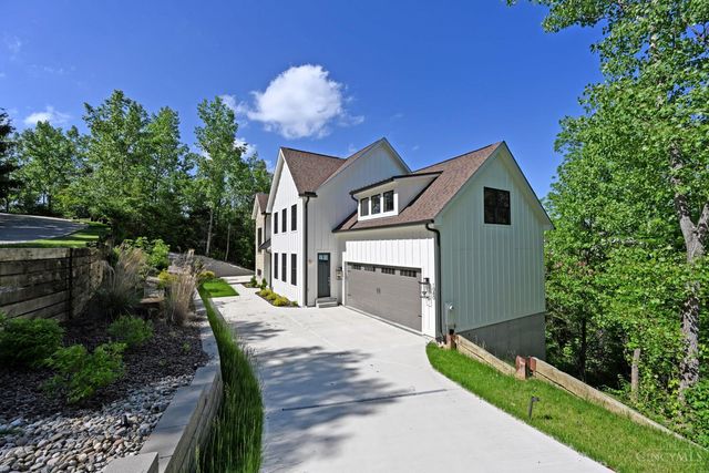 1080 Tuscany Place, Cincinnati, OH 45226