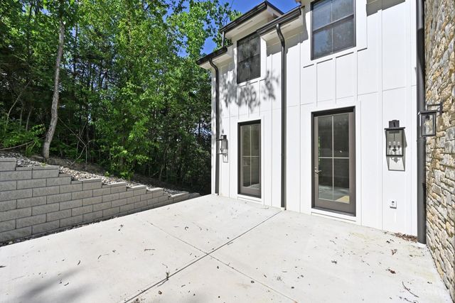 1080 Tuscany Place, Cincinnati, OH 45226