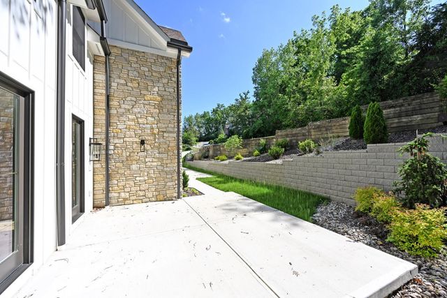 1080 Tuscany Place, Cincinnati, OH 45226