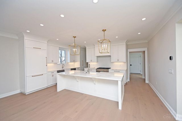 1080 Tuscany Place, Cincinnati, OH 45226