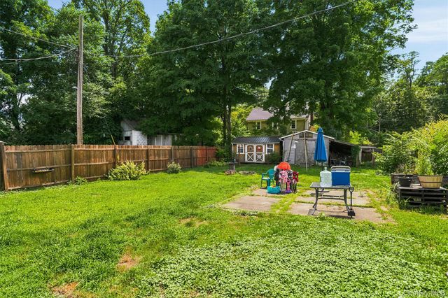 17 Lincoln Street, Ellenville, NY 12428