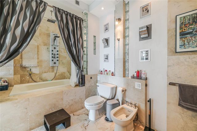 3180 SW 22nd Ter PH201, Miami, FL 33145