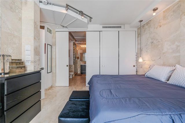 3180 SW 22nd Ter PH201, Miami, FL 33145