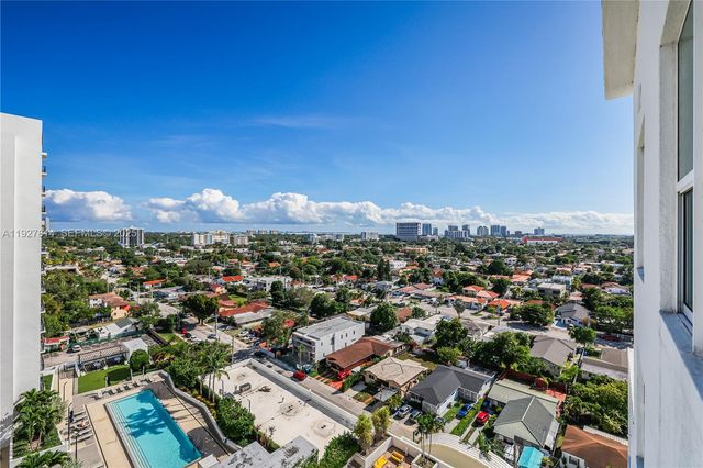 3180 SW 22nd Ter PH201, Miami, FL 33145