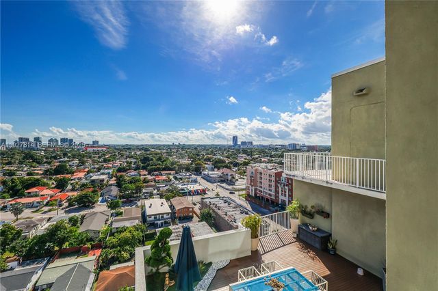 3180 SW 22nd Ter PH201, Miami, FL 33145