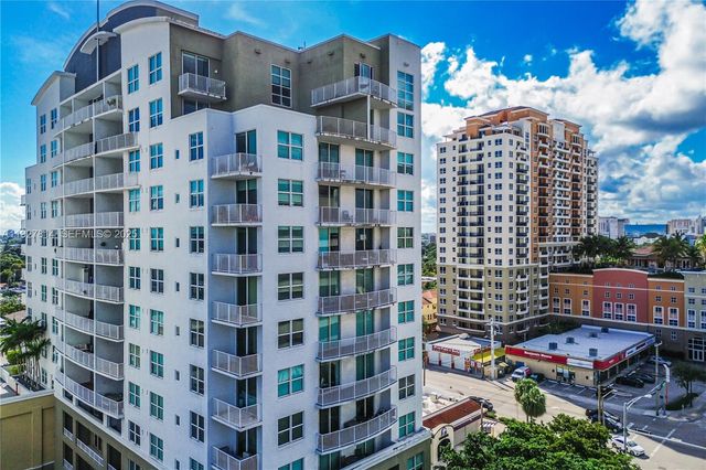 3180 SW 22nd Ter PH201, Miami, FL 33145