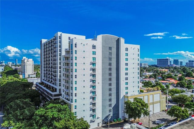 3180 SW 22nd Ter PH201, Miami, FL 33145