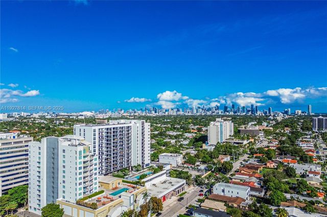 3180 SW 22nd Ter PH201, Miami, FL 33145