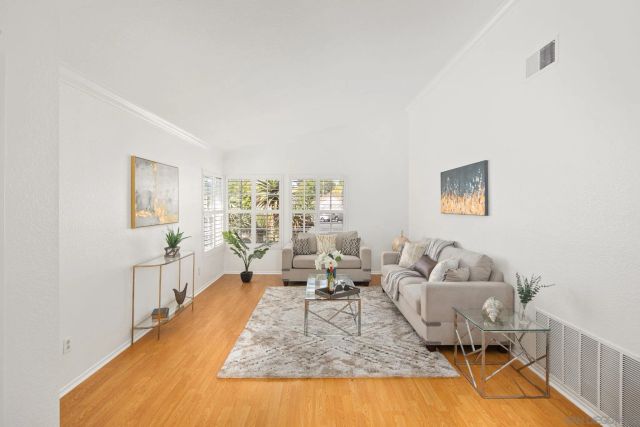 11039 Twin Pond Ter, San Diego, CA 92128