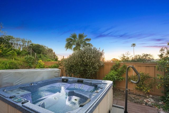 11039 Twin Pond Ter, San Diego, CA 92128