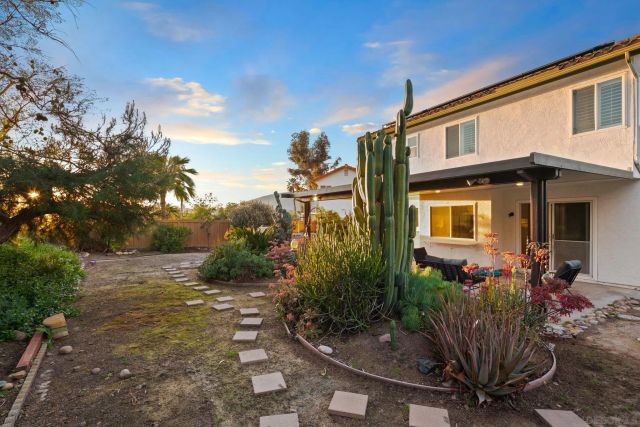 11039 Twin Pond Ter, San Diego, CA 92128