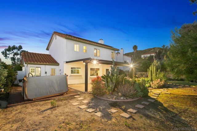 11039 Twin Pond Ter, San Diego, CA 92128