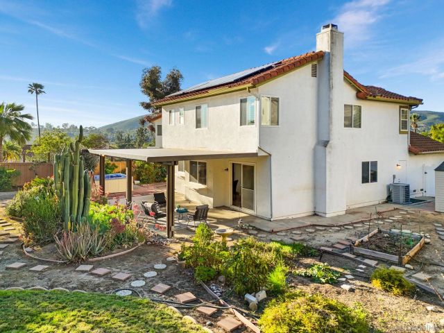 11039 Twin Pond Ter, San Diego, CA 92128