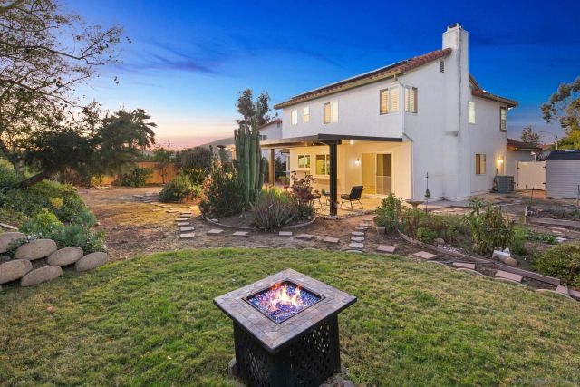 11039 Twin Pond Ter, San Diego, CA 92128