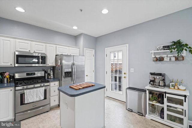 16 KENDERSHAM CT, Rosedale, MD 21237
