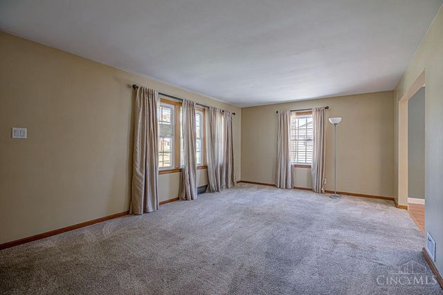 1237 Ellen Drive, Middletown, OH 45042