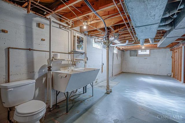 1237 Ellen Drive, Middletown, OH 45042