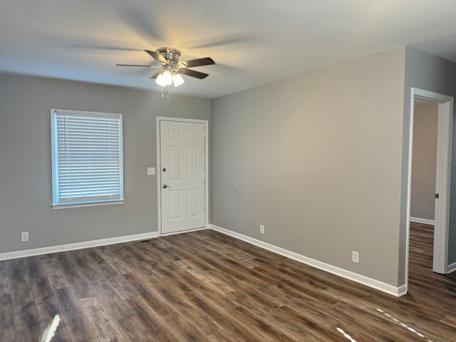 2251 Seven Mile Ferry Rd Apt 4, Clarksville, TN 37040
