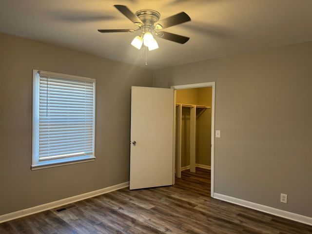 2251 Seven Mile Ferry Rd Apt 4, Clarksville, TN 37040