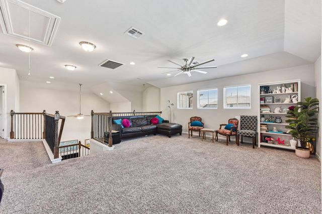 908 Goldilocks LN, Manchaca, TX 78652