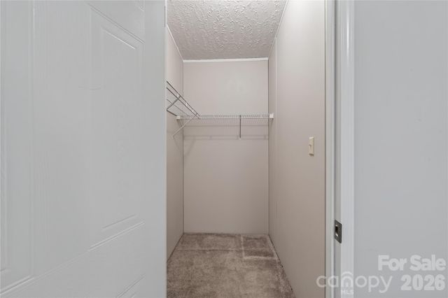 146 Banks View Lane, Hendersonville, NC 28792
