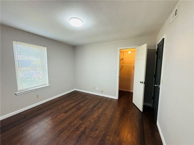 2714 W Fir Street, Rogers, AR 72758