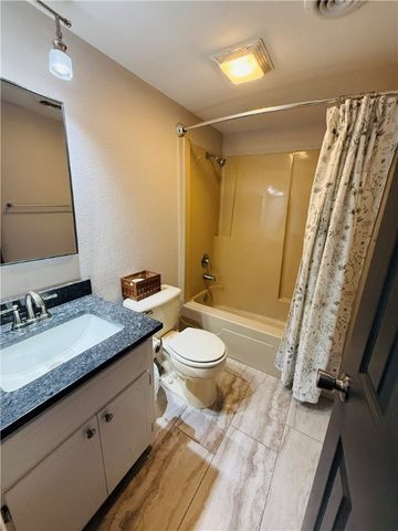 2714 W Fir Street, Rogers, AR 72758