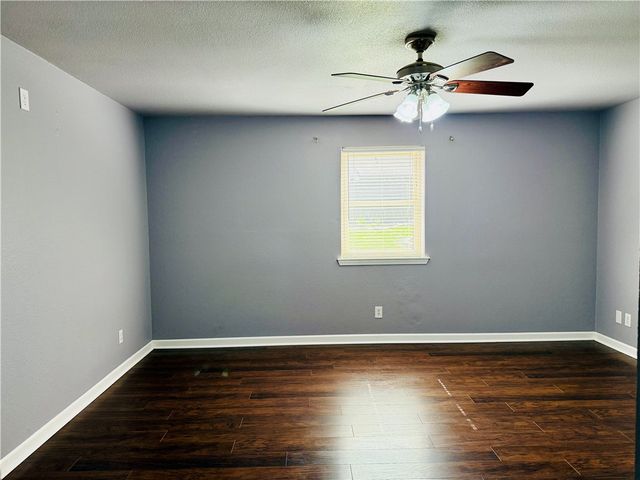 2714 W Fir Street, Rogers, AR 72758