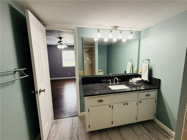 2714 W Fir Street, Rogers, AR 72758