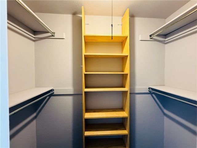 2714 W Fir Street, Rogers, AR 72758