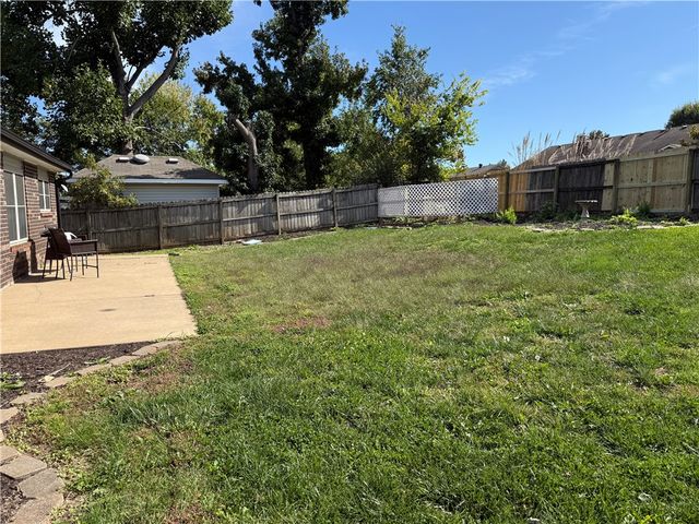 2714 W Fir Street, Rogers, AR 72758