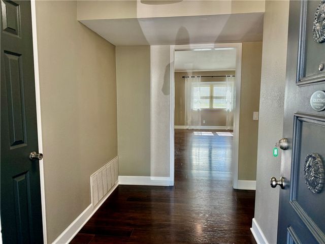 2714 W Fir Street, Rogers, AR 72758